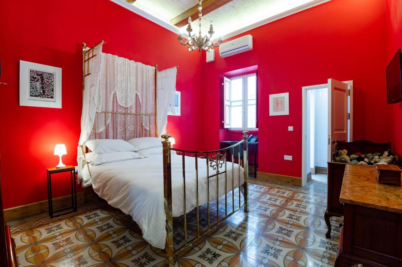 Monreal Boutique Townhouse - R024Rm4 Ξενοδοχείο Paola Εξωτερικό φωτογραφία