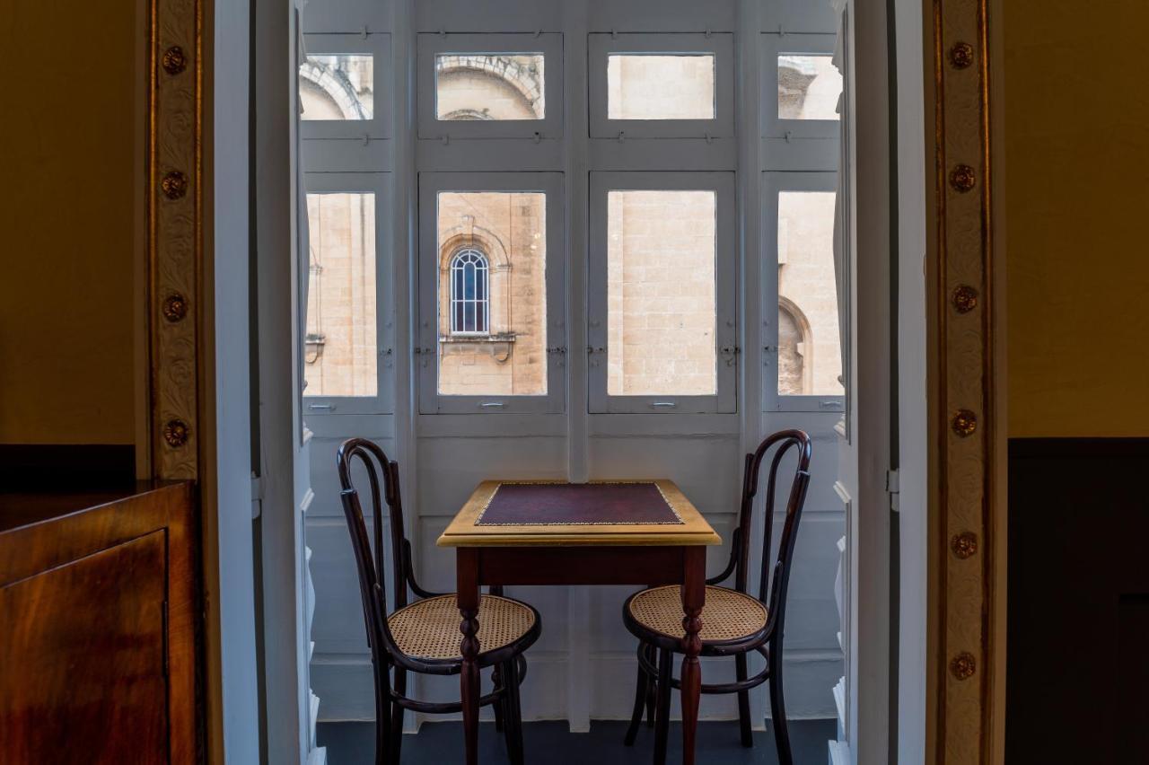 Monreal Boutique Townhouse - R024Rm4 Ξενοδοχείο Paola Εξωτερικό φωτογραφία